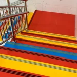 Escala Goma con Nariz Estriada Colores Rojo, Amarillo y Azul, OMV