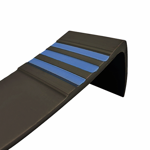 Escala Goma con Nariz ESTRIADA - NEGRO, OMV