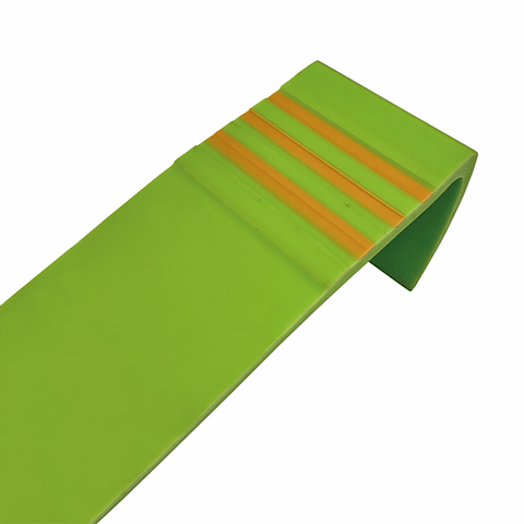 Escala Goma con Nariz ESTRIADA - VERDE, OMV