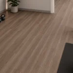 Vinílico Premium Heterogéneo Compact - Wood Tabacco Oak - área deportiva, OMV